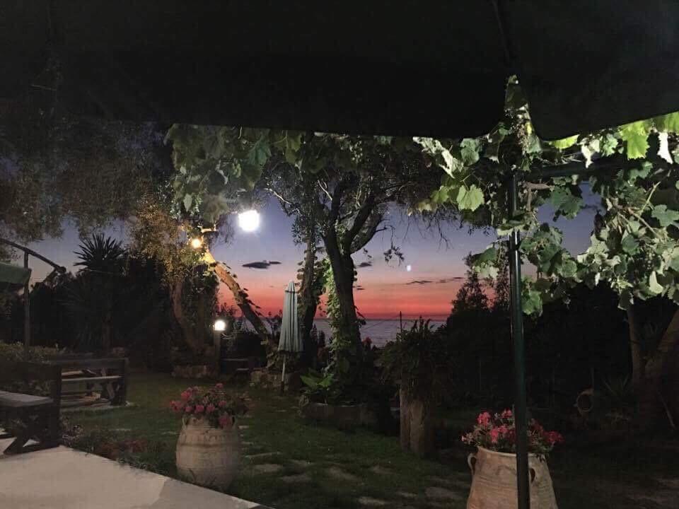 Pension Skala Agios Matthaios  Luaran gambar